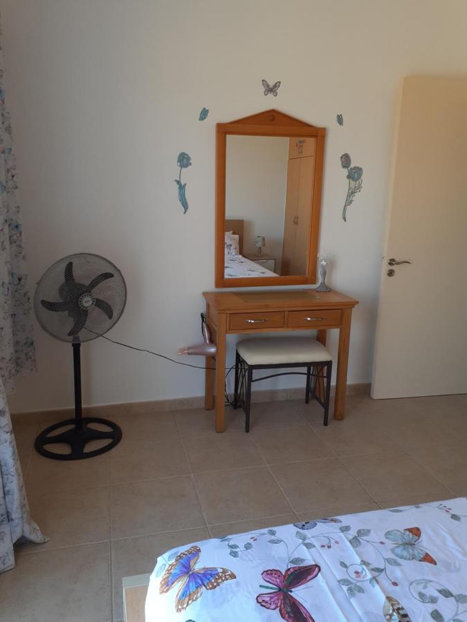 Beautiful 2-Bed House In Mandria Paphos Villa Exterior photo
