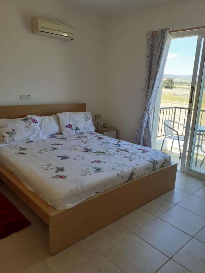 Beautiful 2-Bed House In Mandria Paphos Villa Exterior photo