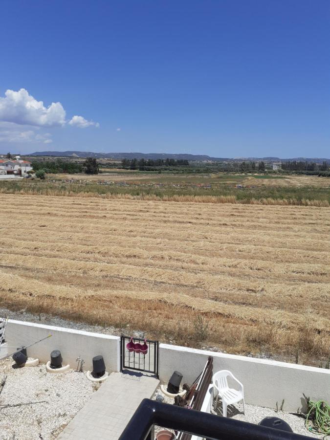 Beautiful 2-Bed House In Mandria Paphos Villa Exterior photo