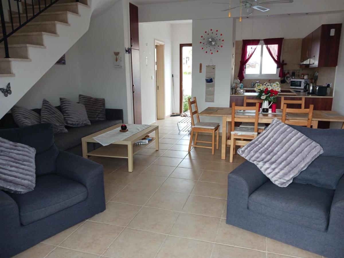 Beautiful 2-Bed House In Mandria Paphos Villa Exterior photo