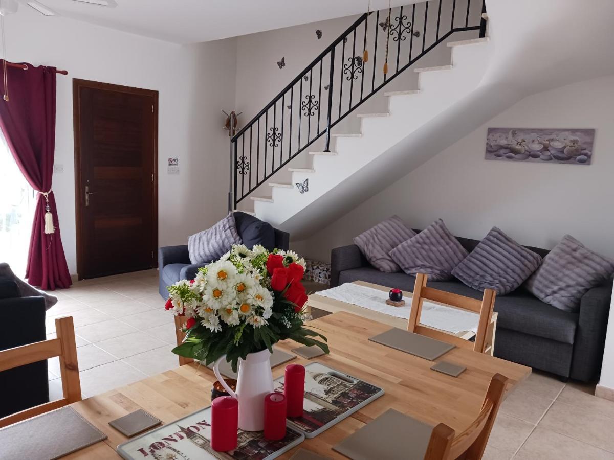 Beautiful 2-Bed House In Mandria Paphos Villa Exterior photo
